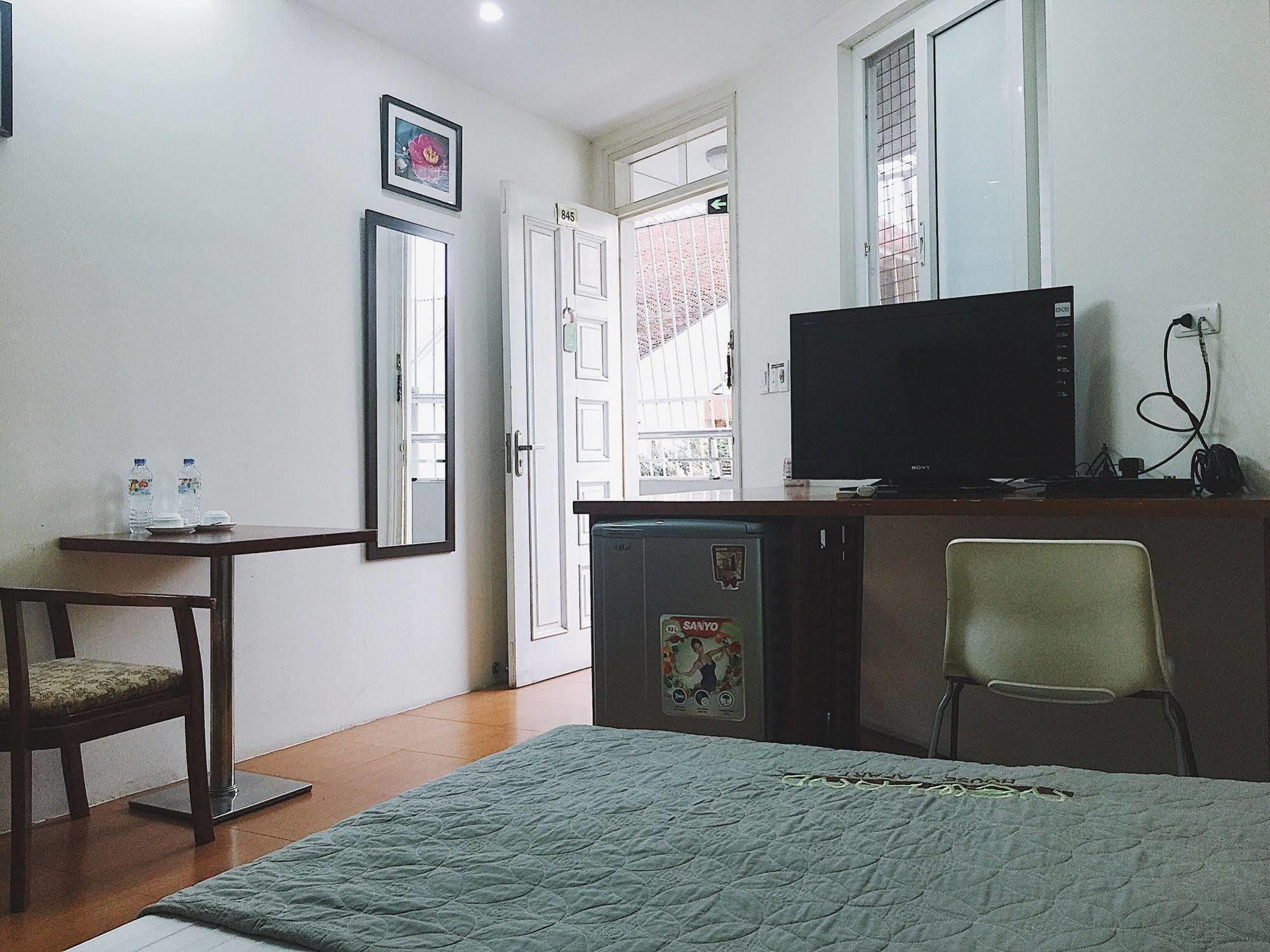 V-Studio Apartment 2 Hanoi Luaran gambar